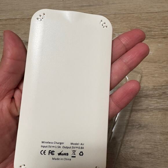 Porsche Taycan Toddy Gear Super-Slim Wireless Charging Pad New - Picture 4 of 4